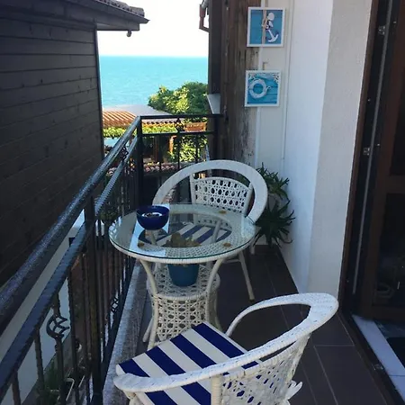 Maria's Sea View Apartment *
