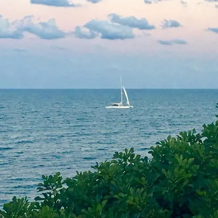 Maria's Sea View דירה